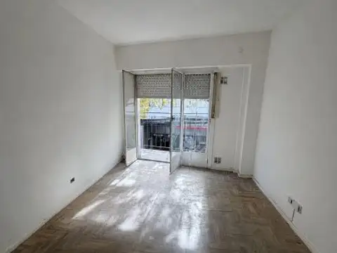 French 2400, Piso 3