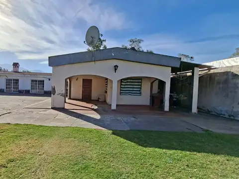 Casa 4 ambientes con 3 baños