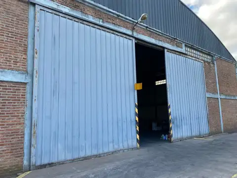 Galpon en Alquiler 162  mts Fondo