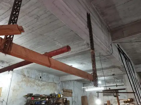 TERRENO 400 M2 CON GALPON EN LOSA DE 100M2