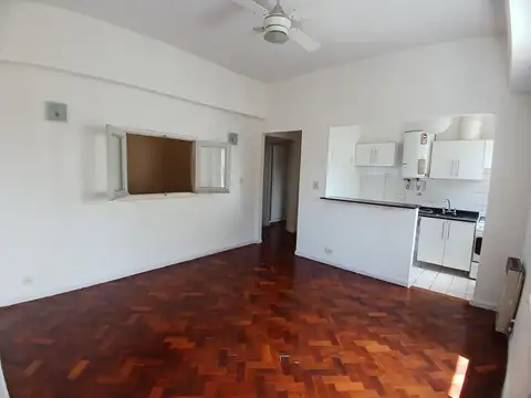 San Jose 900, Piso 5