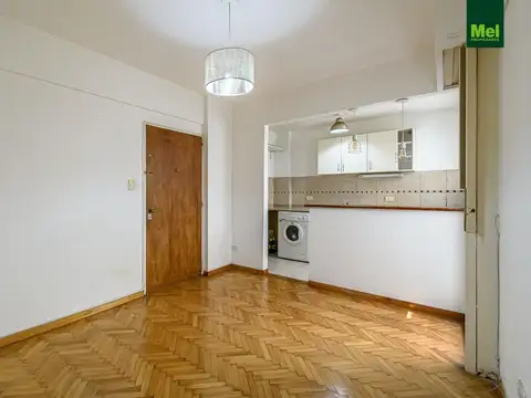 Excelente 2 ambientes muy bien ubicado