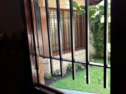 CHALET DE CATEGORIA EN IBERLUCENA Y ALAJARIN ESCALADA