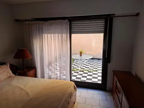 Depto Tipo Casa 3 ambientes con 2 baños