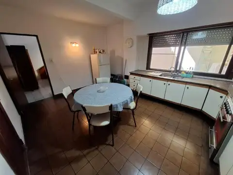 PH 3 AMB., INTERNO, C/COCHERA Y PATIOS (DUPLEX)