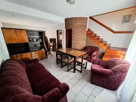 Depto Tipo Casa en Venta de 3 ambientes