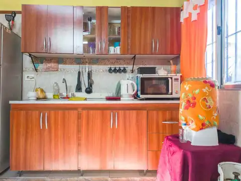 Casa en Venta con 3 cocheras