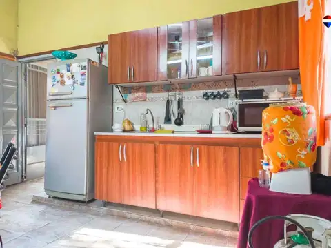 Casa 3 ambientes con 1 baño
