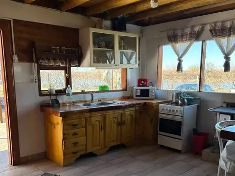 Casa 3 ambientes con 2 baños