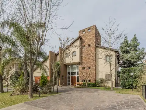EN VENTA CASA EN BARRIO CERRADO "CAMPOS DE ÁLVAREZ" ZONA ESTE PARTIDO PARTIDO DE MORENO - FICHA 9597