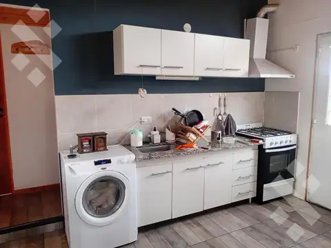 Casa 3 ambientes con 1 baño