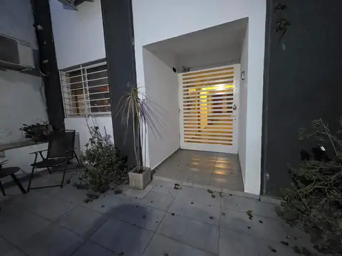 Departamento tipo moambiente amoblado en Guemes 