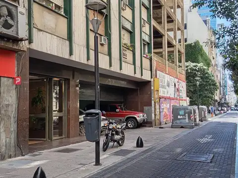 Venta Cochera Techada en Microcentro Bajas Expensas