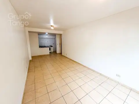 Venta Departamento Monoambiente Parque Patricios Frente Balcón APTO CREDITO