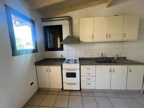Depto Tipo Casa en Alquiler de 3 ambientes