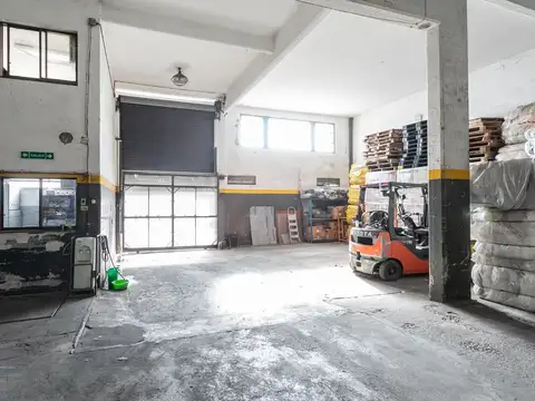 IMPORTANTE INMUEBLE COMERCIAL/INDUSTRIAL V. DEVOTO