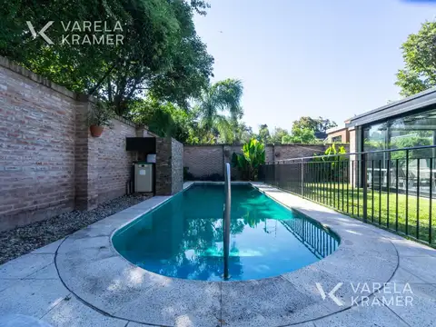 Casa 7 ambientes con 5 baños