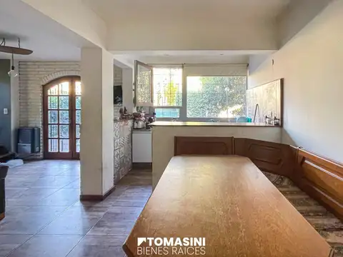 Casa 4 ambientes con 3 baños