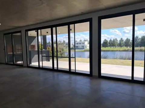 Casa en Venta en El Naudir, Countries y Barrios Cerrados en Escobar