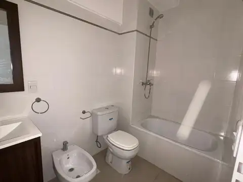 Venta  monoambiente, boedo c/balcon exp.bajas