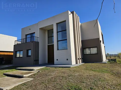 Venta casa 6 amb con pileta en Riberas, Puertos del Lago