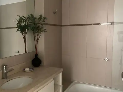 Departamento en Alquiler con 1 cocheras