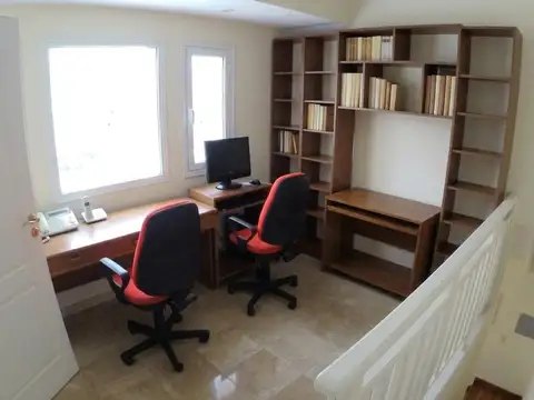 Casa 5 ambientes con 3 baños