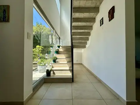 Casa en venta en barrio Los Paraisos 