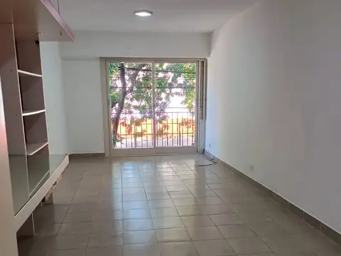 Entre Rios 1300, Piso 1