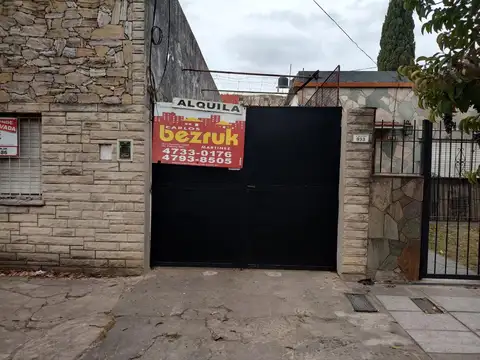 Galpón en alquiler, en Villa Martelli