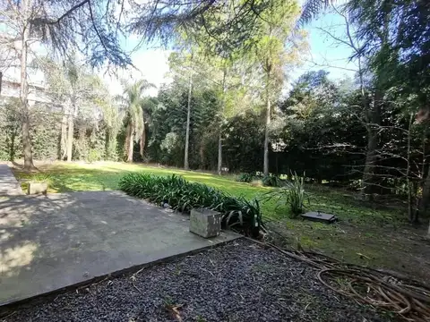 Local en Alquiler en Barrio Parque Leloir, USD 4.800