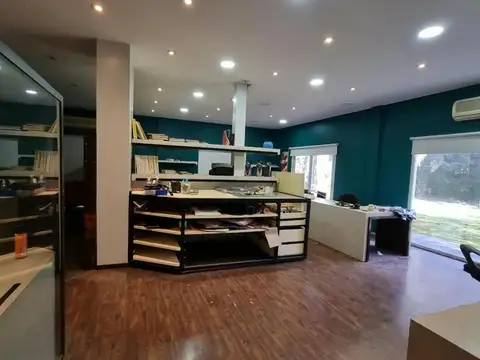 Local en Alquiler en Barrio Parque Leloir, USD 4.800