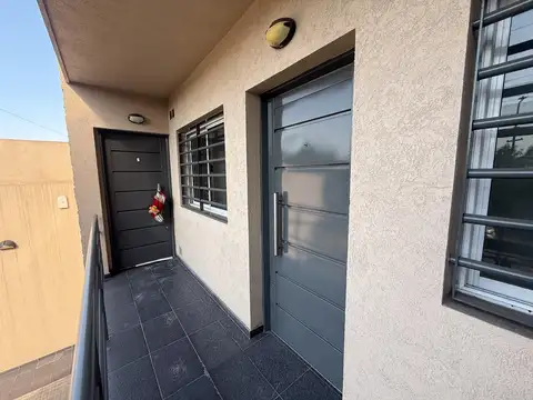 Avenida Eva Peron  al 600