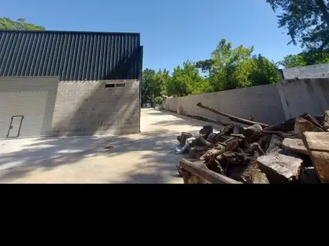 Galpon en Alquiler 40  mts Frente