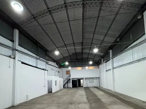 Alquilo Galpon comercial