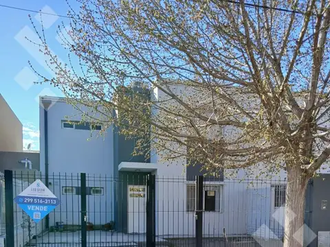 VENTA DUPLEX 3 DORMITORIOS - B° RINCÓN LINDO, CIPOLLETTI