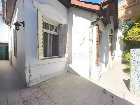 Casa 4 ambientes con 1 baño