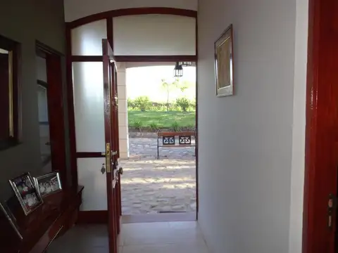 Casa en Venta en Altos De San Lorenzo, USD 1.200.000