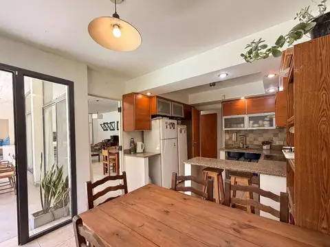 Casa 5 ambientes con 1 baño