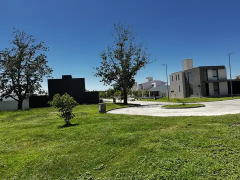 Lote en venta DISTRITO SUR barrio privado apto casa