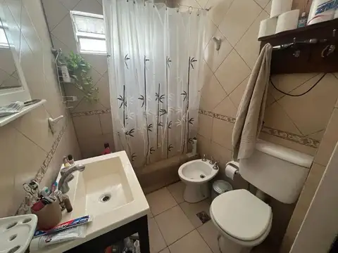 Depto Tipo Casa en Venta en Lanus Oeste, USD 87.900