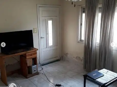 Casa en Venta en San Nicolas De Los Arroyos, USD 60.000