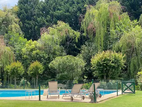 Casa 6 ambientes con 4 baños