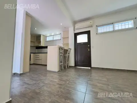 Depto Tipo Casa en Alquiler de 2 ambientes