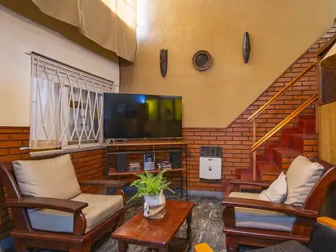 Casa en Venta con 1 cochera