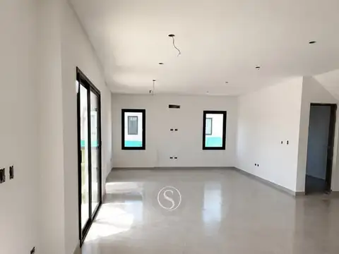 Casa en Venta en Pilar Del Este, USD 250.000