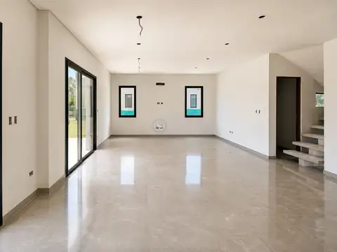 ESPECTACULAR Casa  en Venta en Barrio Santa Sofía, Pilar del Este, Pilar