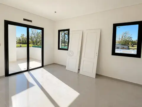 Casa Monoambiente con 4 baños
