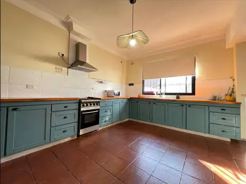 Casa en venta de 5 ambientes en Ituzaingo Sur 