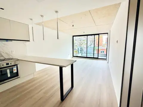 Venta apartamento en Pocitos con 2 garages